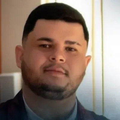 Erik, consultor de atendimento
